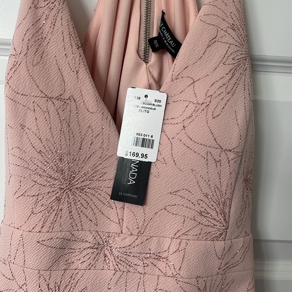 Le Chateau Pink Dress - Picture 4 of 6